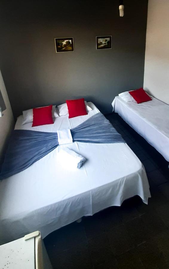 Hotel Rainha De Itapua Салвадор Екстериор снимка