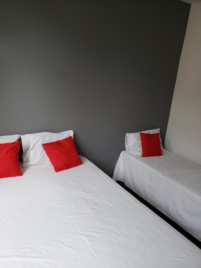 Hotel Rainha De Itapua Салвадор Екстериор снимка